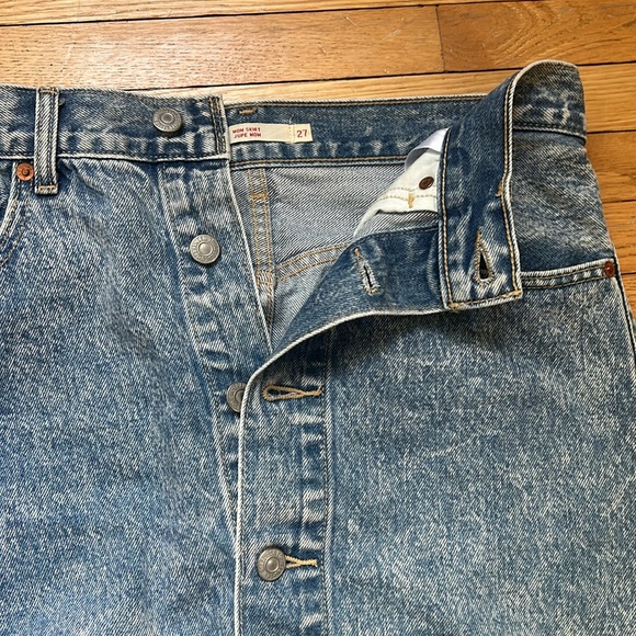 Levi’s denim skirt - Picture 4 of 7